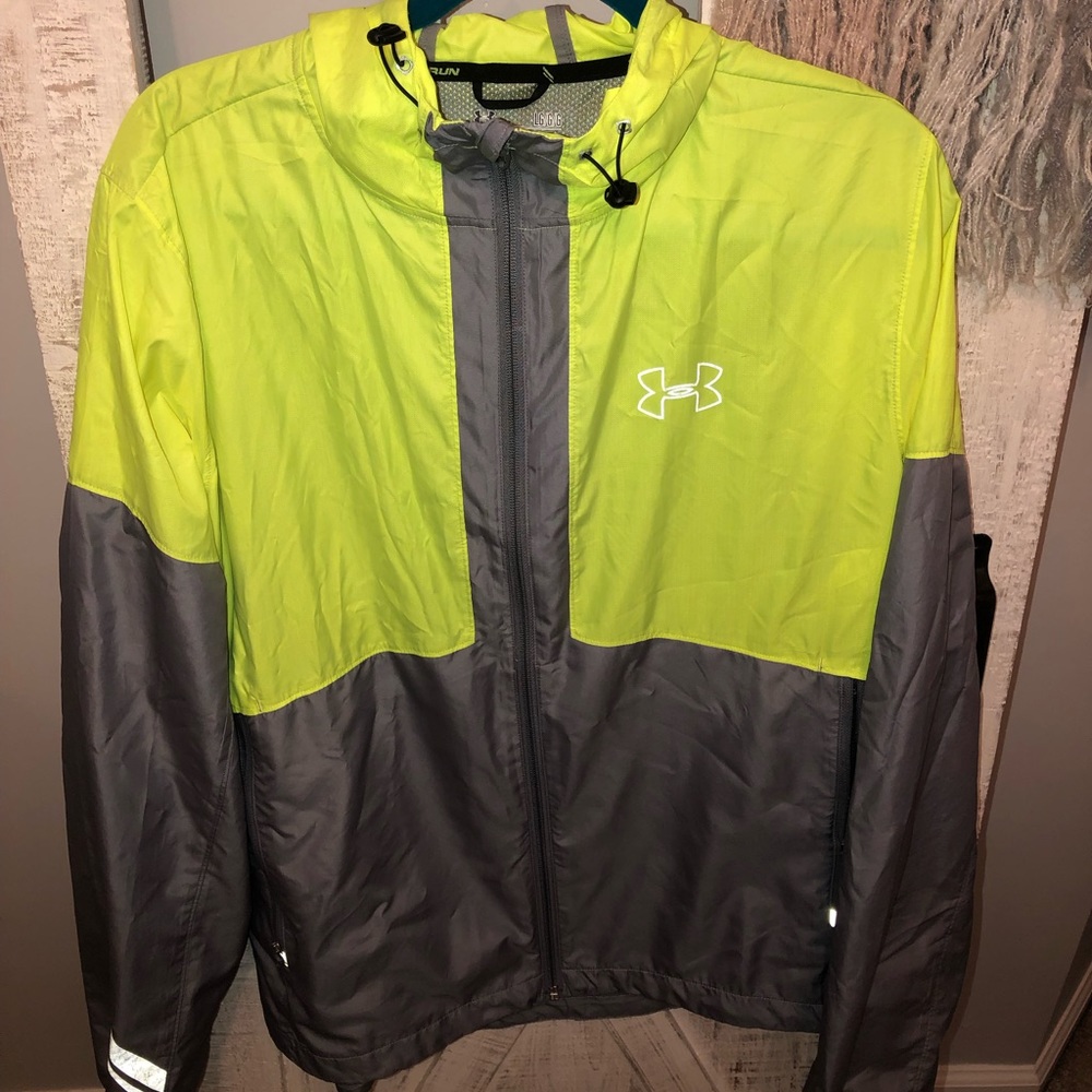 Underarmour windbreaker